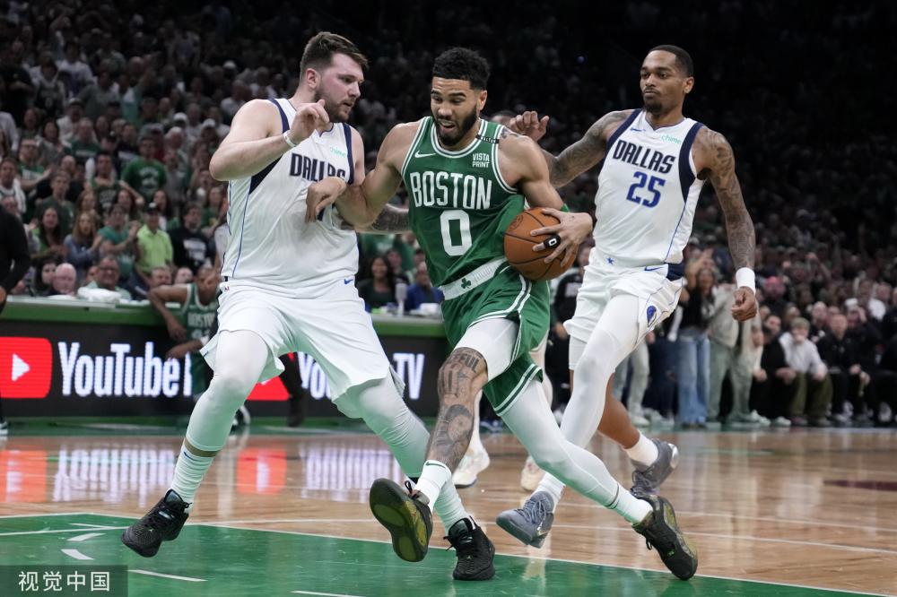 提出了关于 提出了关于