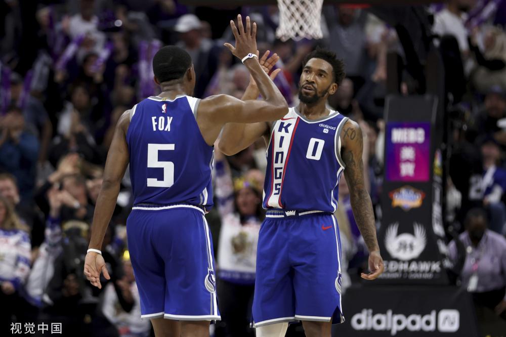 的后防线提 的后防线提