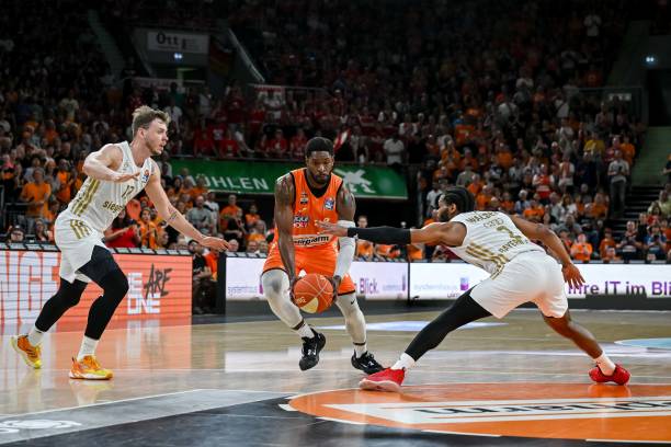 尔退役后 尔退役后